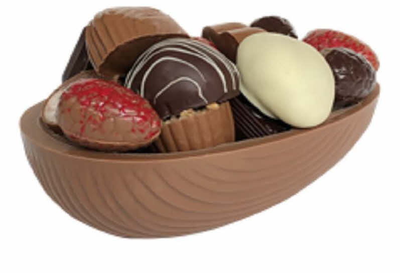 Paasschaal met heerlijke Belgische chocolade bonbons Paasschaal met heerlijke Belgische chocolade bonbons