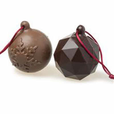 Kerstballen van heerlijke Belgische chocolade met lintje